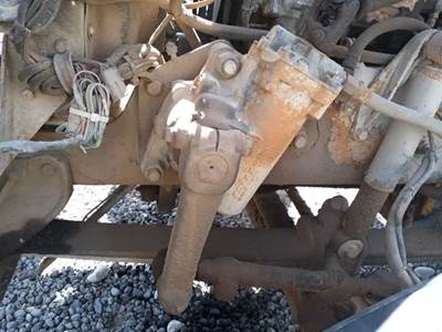 TRW/ROSS Steering Gear / Rack for a 2000 Western Star 4900E