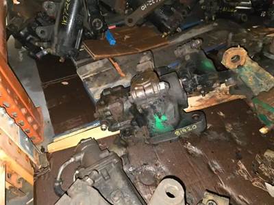 TRW/ROSS TAS65004 Steering Gear / Rack for a 1996 Freightliner FLD120