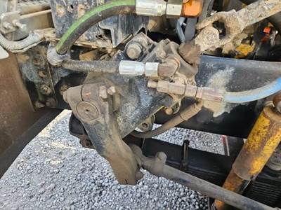 TRW/ROSS TAS Steering Gear / Rack for a 1996 Volvo AUTOCAR ACL64