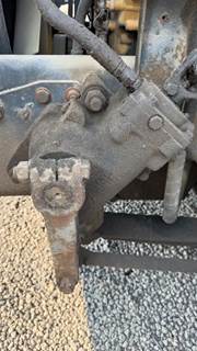 TRW/ROSS TAS65 Steering Gear / Rack for a 1996 Freightliner FLD120