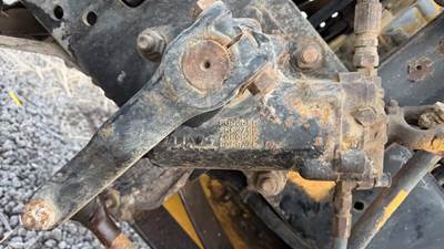 TRW/ROSS TAS65004 Steering Gear / Rack for a 1999 Freightliner FLD120