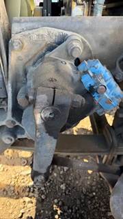 TRW/ROSS TAS65024A Steering Gear / Rack for a 1995 Peterbilt 379