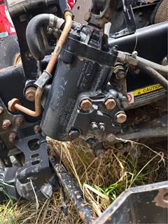 TRW/ROSS TAS65204 Steering Gear / Rack for a 2005 Volvo VNL