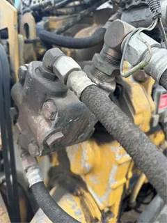 Caterpillar 3406C Steering Pump for a 1995 Kenworth W900
