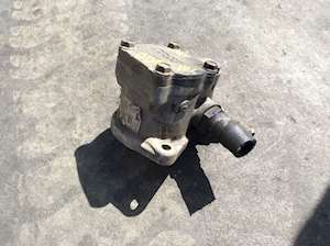 Detroit DD15 Steering Pump for a Freightliner