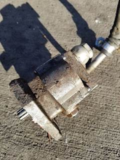 Mercedes-Benz MBE 460 Steering Pump for a 2007 Freightliner COLUMBIA