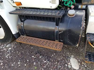 International 8600 Left Step