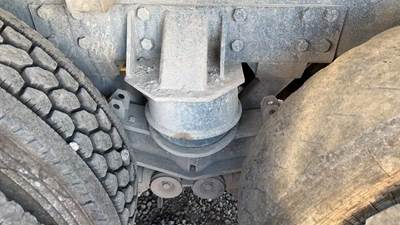 Chalmers 800 SERIES Suspension for a 1995 Kenworth T800