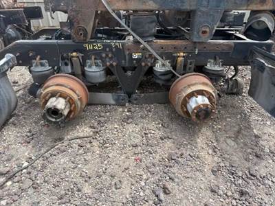Kenworth AG460 Suspension for a 2014 Kenworth T800