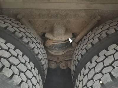 Chalmers Suspension for a 1999 Peterbilt 378