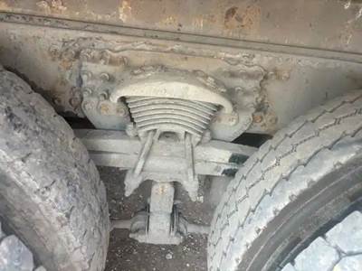 Sterling L9500 Suspension