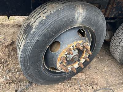 GRANNING Tag / Pusher Axle for a 2003 Peterbilt 378