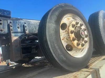 GRANNING Tag / Pusher Axle for a 1998 Volvo ACL