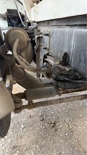 Hendrickson Tag / Pusher Axle for a 2006 Freightliner Columbia 120