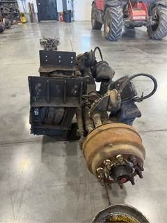 Watson & Chalin 20K Tag / Pusher Axle for a 2006 Peterbilt 357