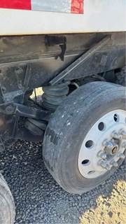 Watson & Chalin Tag / Pusher Axle for a 2007 Kenworth T800