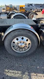 Watson & Chalin Tag / Pusher Axle for a 2023 Peterbilt 389