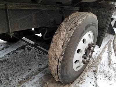 Watson & Chalin Tag / Pusher Axle for a 1999 Kenworth W900