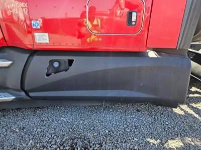 Kenworth T680 Left Tank Fairing