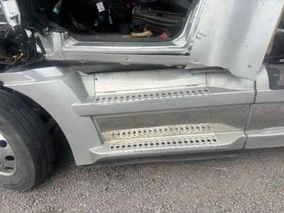 Western Star 5700 Left Tank Fairing