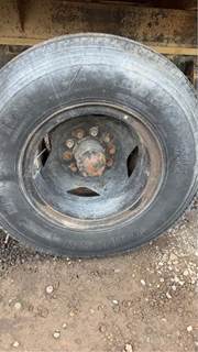 Chevrolet C60 Tire & Rim