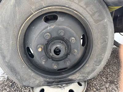 Western Star 5900 Tire & Rim