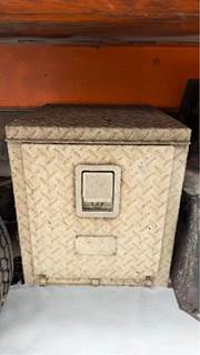 International F2674 Tool Box for a 2002 International F-2674 SBA