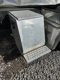 International LoneStar Tool Box