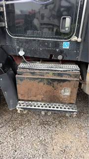 Kenworth T800 Tool Box