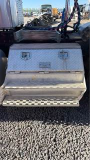 Kenworth T800 Tool Box