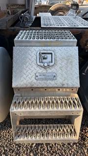 Kenworth T800 Tool Box