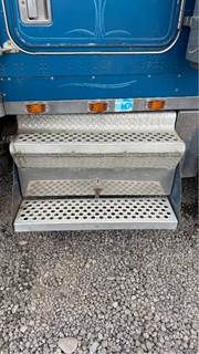 Kenworth W900 Tool Box