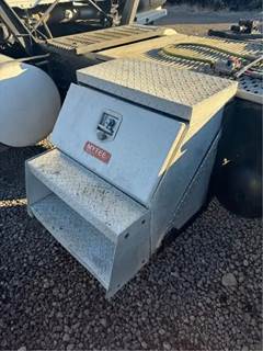 Mack CHN613 Tool Box