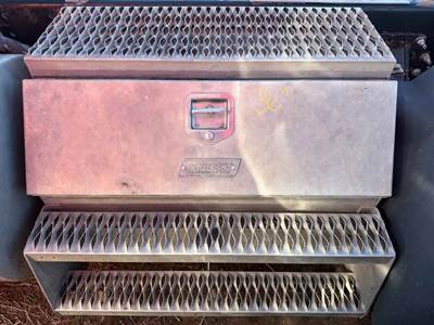 Mack Pinnacle CXU613 Tool Box for a 2018 Mack CXU613