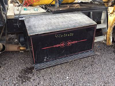 Peterbilt 379 Tool Box