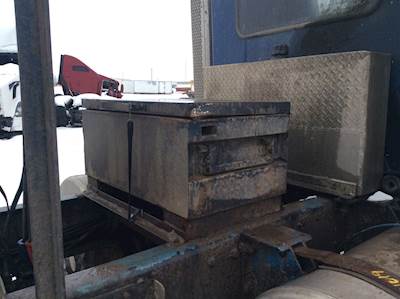 Peterbilt 379 Tool Box