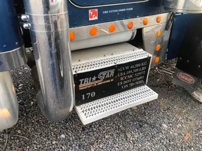 Peterbilt 379 Tool Box