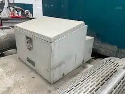 Peterbilt 379 Tool Box