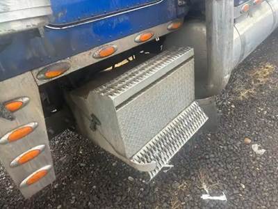 Peterbilt 379 Tool Box