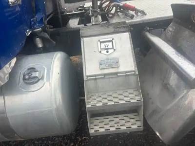 Peterbilt 379 Tool Box