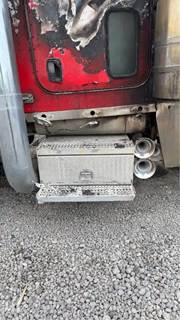 Peterbilt 379 Tool Box