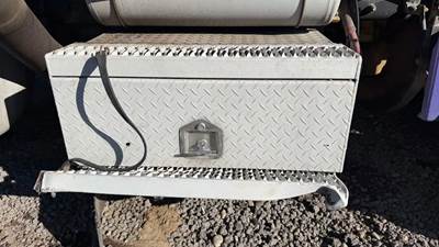 Peterbilt 379 Tool Box