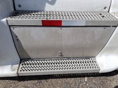Peterbilt 386 Tool Box
