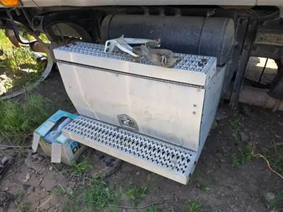 Peterbilt 387 Tool Box