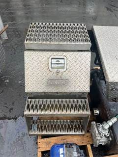 Good Used Saddle Mount Side Step Box. 18"