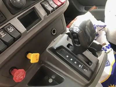 Eaton-Fuller FAOM-15810S-EC3 Transmission Part for a 2017 Kenworth T680