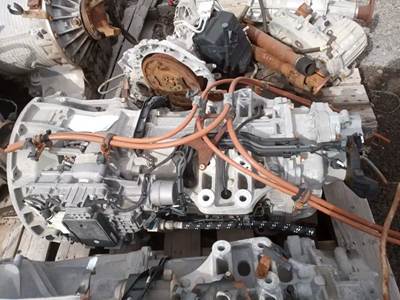 Detroit DT12-DA-1650 Transmission for a 2015 Freightliner Cascadia 125