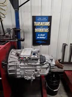 Eaton-Fuller EEO-17F112C Transmission for a 2019 Kenworth T680