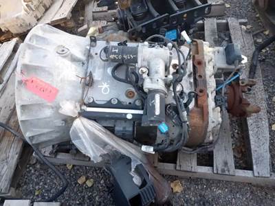 Eaton-Fuller FAOM-15810S-EC3 Transmission for a 2019 International LT625