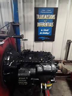 Eaton-Fuller FRO16210B Transmission for a 2015 Freightliner Cascadia 125